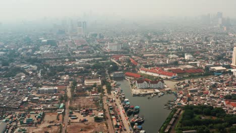 Drohnenaufnahme-Von-Jakarta-City