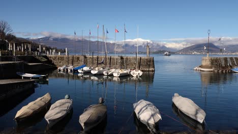 Small-Harbour-on-Lago-Maggiore-in-Italy