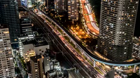 Luftaufnahme-von-Tokio-Verkehr-Zeitraffer-in-der-Nacht