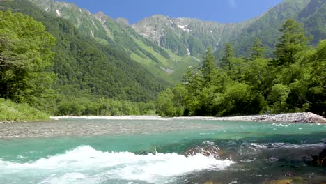 Kamikochi-in-Summer,-Matsumoto,-Nagano,-Japan