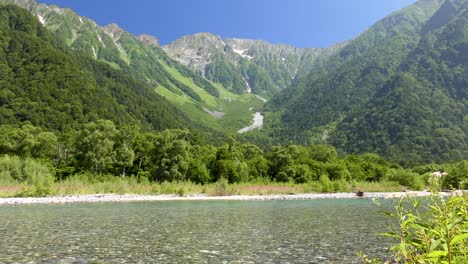 Kamikochi-im-Sommer,-Matsumoto,-Nagano,-Japan