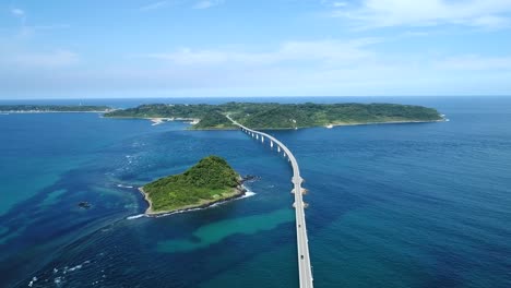 paisaje-del-puente-de-Tsunoshima-en-Japón