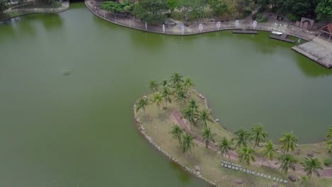 Lago-y-al-parque