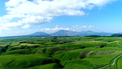 paisaje-de-la-zona-de-Aso-en-Japón