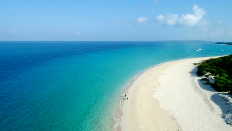 el-hermoso-paisaje-marino-en-Okinawa-en-Japón