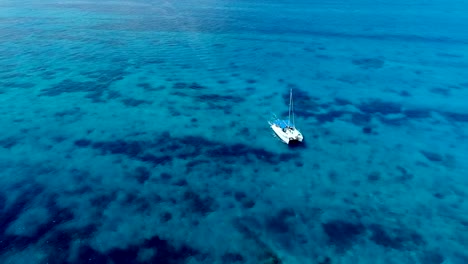 the-beautiful-seascape-at-Okinawa-in-Japan