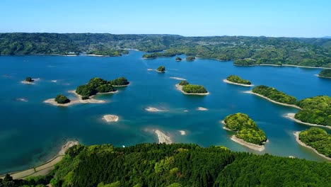 Paisaje-de-las-islas-de-Iroha-en-Japón