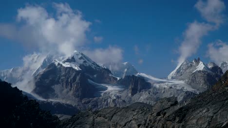 Movement-of-clouds-against-the-background-of-the-Himalayan-mountains