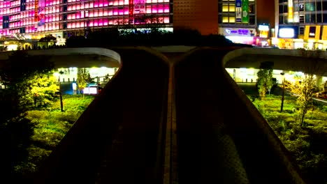 Night-lapse-4K-at-shinjuku-rotary-low-angle-zoom-in