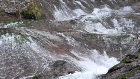 Waterfall-of-Oshidori-in-Summer,-Japan,-Nagano.