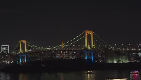 Nachtansicht-von-Tokio-aus-Tokyo-Bay---Pfanne-links-nach-rechts-gesehen