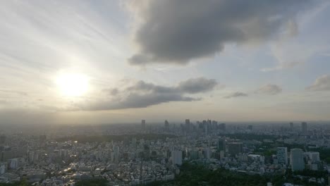 Schöne-Architektur,-Außenaufnahme-von-Gebäuden-in-der-Stadt-Tokio-Japan