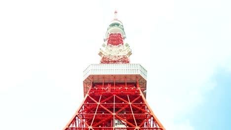 Time-lapse-of-Tokyo-tower-in-blue-sky