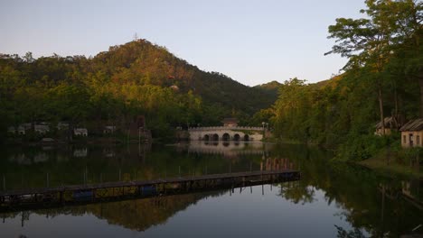 Sonnenuntergangszeit-Zhuhai-Stadt-berühmten-Park-See-Panorama-4k-china