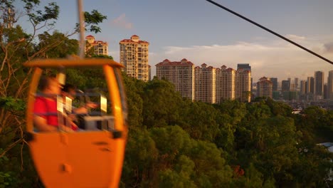 hora-del-atardecer-zhuhai-paisaje-Parque-vista-en-funicular-panorama-4k-china