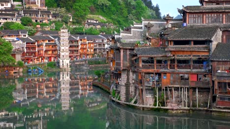 Feng-Huang-Ancient-Town-(ciudad-antigua-de-Phoenix),-China