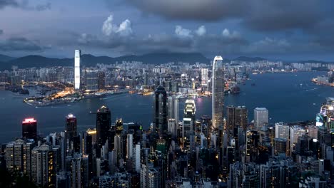 noche-panorámica-timelapse-desde-la-cumbre-en-hong-kong