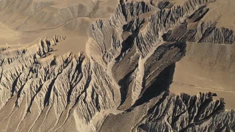 Chinas-Xinjiang-Grand-Canyon-Landschaft