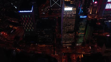 Imágenes-de-vista-aérea-de-4K-de-Hong-Kong-escenas-de-noche-hermosa-en-el-Distrito-Central-de