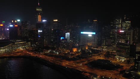 Imágenes-de-vista-aérea-de-4K-de-Hong-Kong-escenas-de-noche-hermosa-en-el-Distrito-Central-de