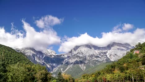 Blue-Moon-Valley-at-Jade-Dragon-Snow-Mountain-(Yulong-Mountain)-National-Park-,Lijiang-,Yunnan-,China.