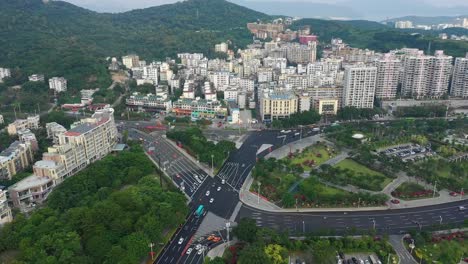 Abend-Zeit-Hainan-Insel-Dadunhai-Stadt-Verkehr-Straßen-Luftbild-Panorama-4k-china