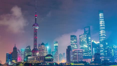 Fotografía-Time-lapse-4-K--Shanghai-pudong-centro-de-la-ciudad-por-la-noche,-China