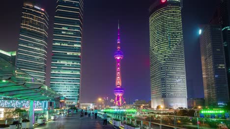 Nachtbeleuchtung-China-shanghai-Innenstadt-Park-zu-Fuß-Turm-Panorama-4k-Zeitraffer