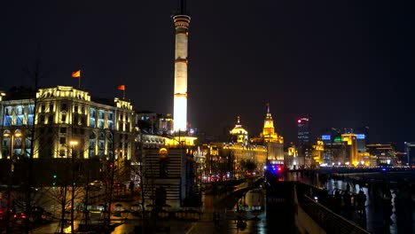 Huangpu-Fluss-und-als-Hintergrundinformation-die-Skyline-des-nördlichen-Teils-von-Puxi