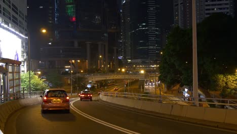 Nacht-erleuchtet-Hong-Kong-City-Center-Verkehr-Straße-Kreuzung-Panorama-4k-china