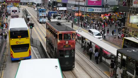 Verkehr-und-Stadt-Leben-in-Hongkong.