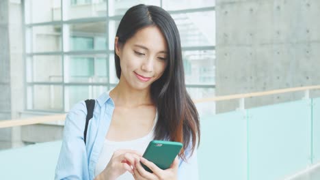 Woman-use-of-mobile-phone