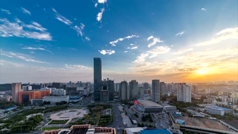 Sunset.Time-Ablauf-der-Poly-Plaza-in-Wuhan.Aerial-Ansicht-des-high-rise