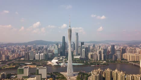 China-Sonnentag-Guangzhou-Stadt-Innenstadt-Perlfluss-Kanton-Turm-aerial-Panorama-4k-Zeitraffer