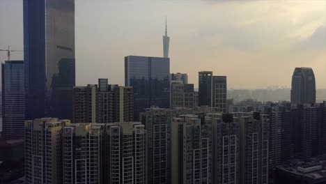 tiempo-de-la-tarde-guangzhou-centro-torre-china-de-paisaje-urbano-superior-panorama-aéreo-4k