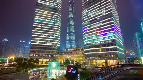 Nacht-erleuchtet-shanghai-berühmten-Turm-Kreisverkehr-Panorama-4k-Zeit-verfallen-China