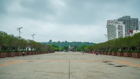 Wuhan-Museum-Quadrat-Fuß-Stadtpanorama-4-k-Zeit-hinfällig,-china