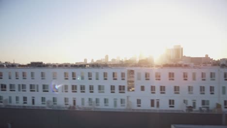 Luftaufnahme-der-Gebäude-in-Downtown-Los-Angeles-während-des-Sonnenuntergangs
