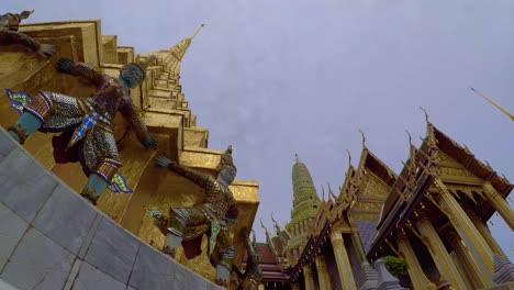 Tiempo-lapso-Wat-Phra-Kaew-(Buda-del-templo-de-Esmeralda)-Bangkok,-Tailandia