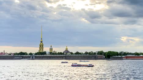 Peter-and-Poul-fortess-time-lapse-photography-of-Saint-Petersburg,-sights-of-the-city