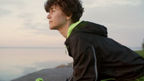 Female-Runner-Enjoying-Sunrise