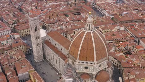 Luftaufnahme-von-Santa-Maria-del-Fiore