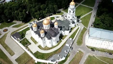 Vista-panorámica-aérea-de-la-Catedral-de-la-Dormición