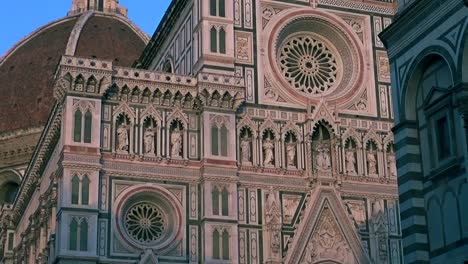 FLORENCE,-ITALY,-the-Cathedral-church-(Duomo)-of-Florence