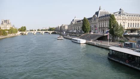 París,-Francia,-27-de-agosto-de-2018-río-Seine-10-Bit-4-K