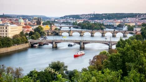 Sommer-Zeitraffer-von-Prag,-Tschechische-Republik.