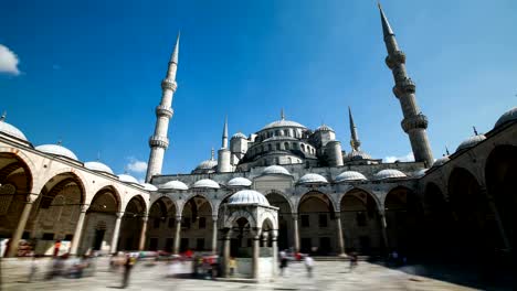 Zoom-in-Timelapse-of-The-Blue-Mosque-or-Sultanahmet-outdoors-in-Istanbul-city-in-Turkey