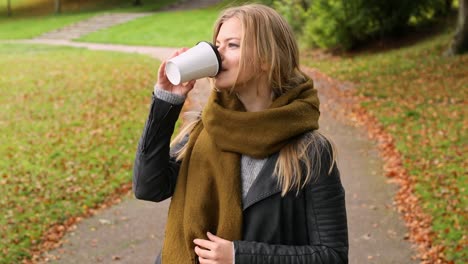 Coffee-girl-in-park