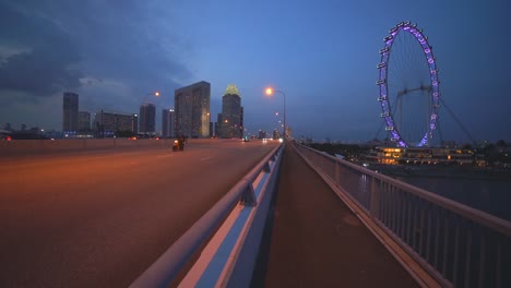 Timelapse-traffic-at-Singapore-Sheares