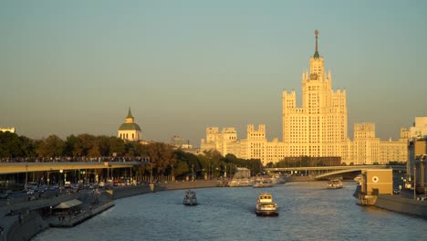 sunset,-views-of-the-city-and-the-movement-of-pleasure-boats-on-the-Moscow-river,